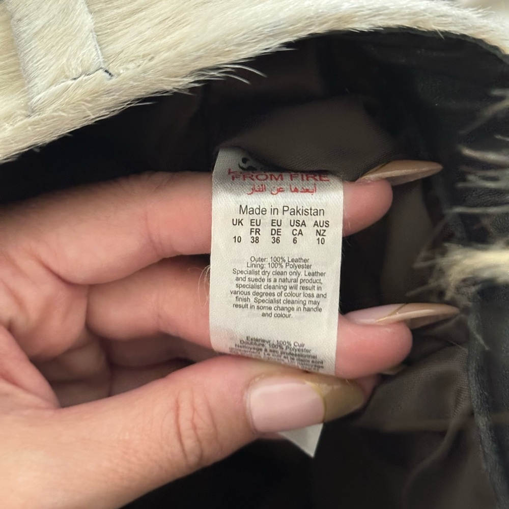 NWT Cowhide Pattern Women's Shorts - REAL LEATHER - Picture 6 of 7